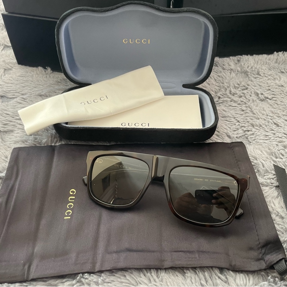 Gucci Black Aviator Sunglasses with Accessories